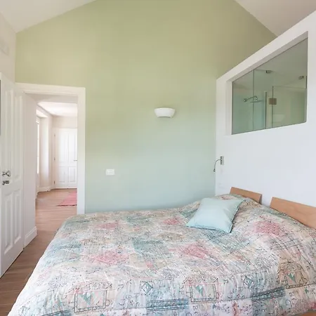 Paradiso Apartamento *