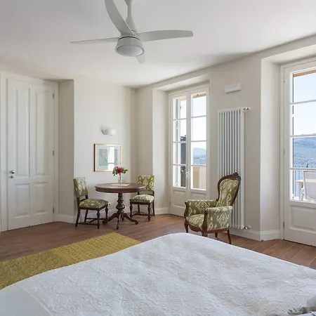 Paradiso Apartment